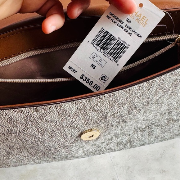 NWT Michael Kors Tan and Cream Crossbody Bag - Picture 3 of 3